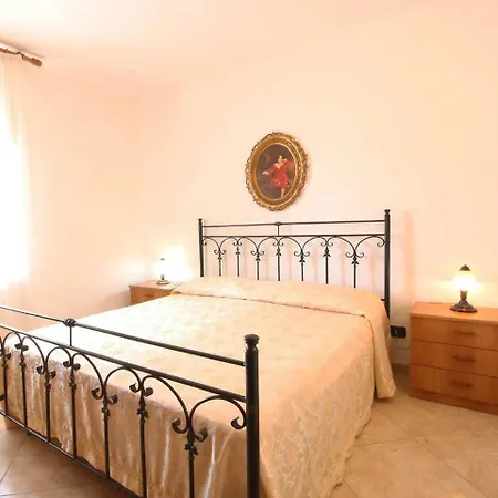Holiday home Locazione Turistica Cotriero Pineta White House *